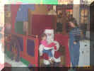 santa2_12_22_00.jpg (27599 bytes)